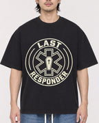 Mockup Boxy Heavyweight Tee Black male close-up 23