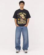 Mockup Boxy Heavyweight Tee Black male full-body 46