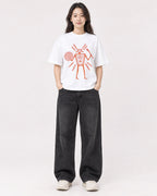 Mockup Boxy Heavyweight Tee White female full-body 03