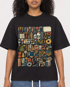 Mockup Boxy Heavyweight Tee Black female close-up 05