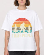 Mockup Boxy Heavyweight Tee White female close-up 18