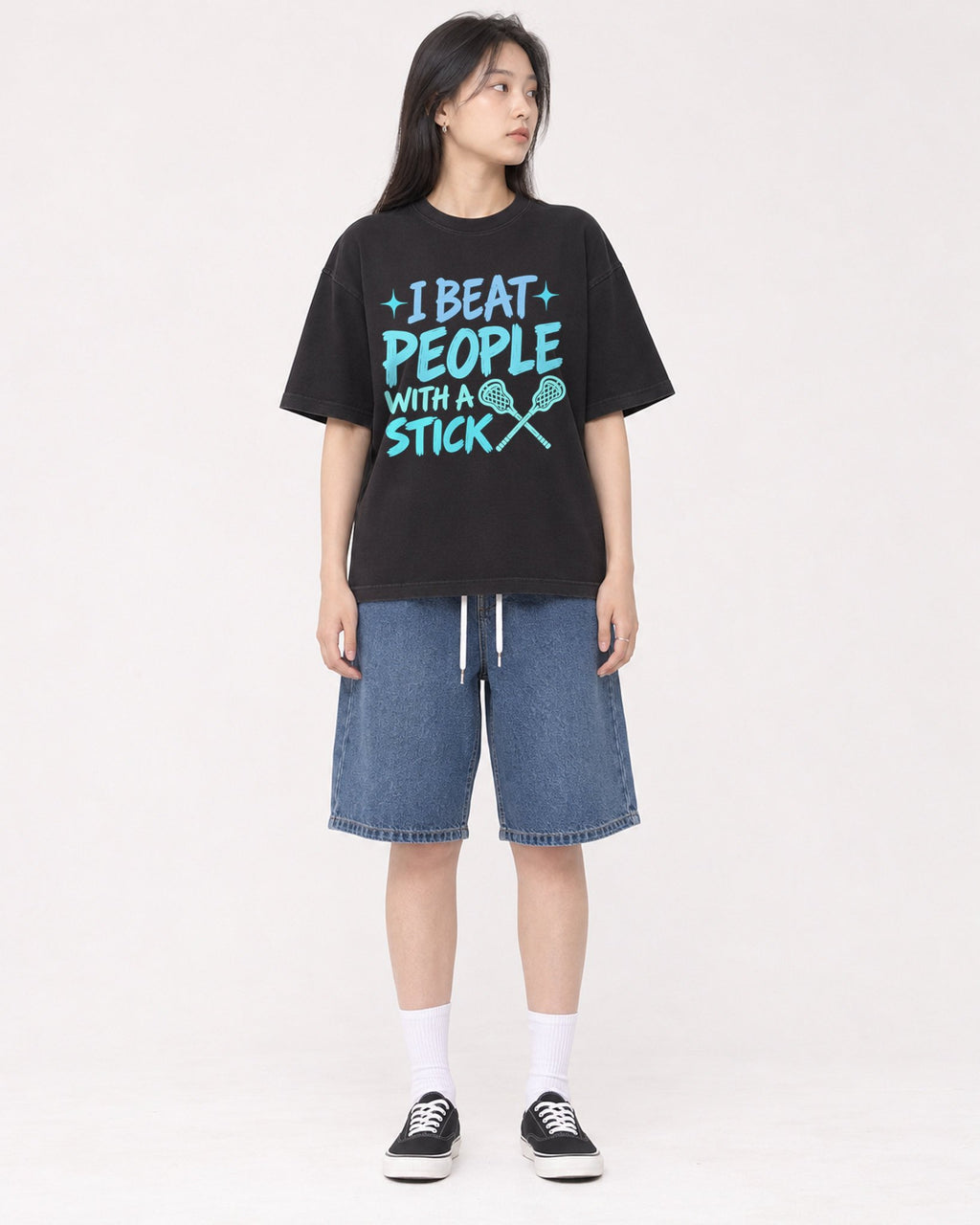 Mockup Boxy Heavyweight Tee Black female full-body 01