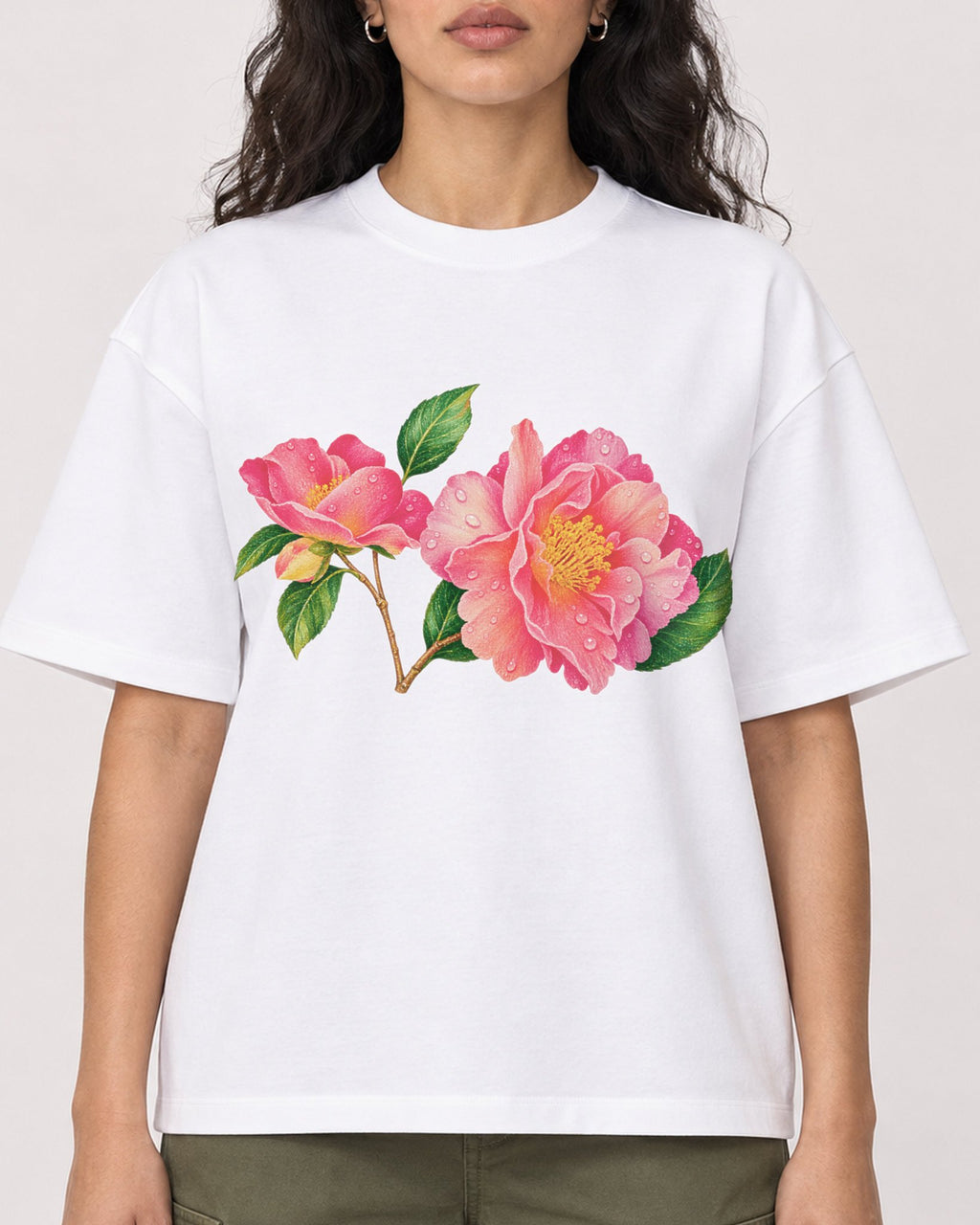 Mockup Boxy Heavyweight Tee White female close-up 07