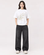 Mockup Boxy Heavyweight Tee White female full-body 03