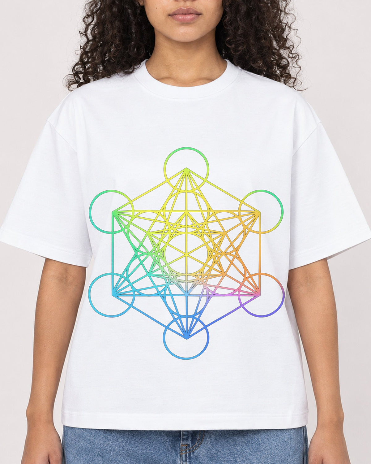 Mockup Boxy Heavyweight Tee White female close-up 10