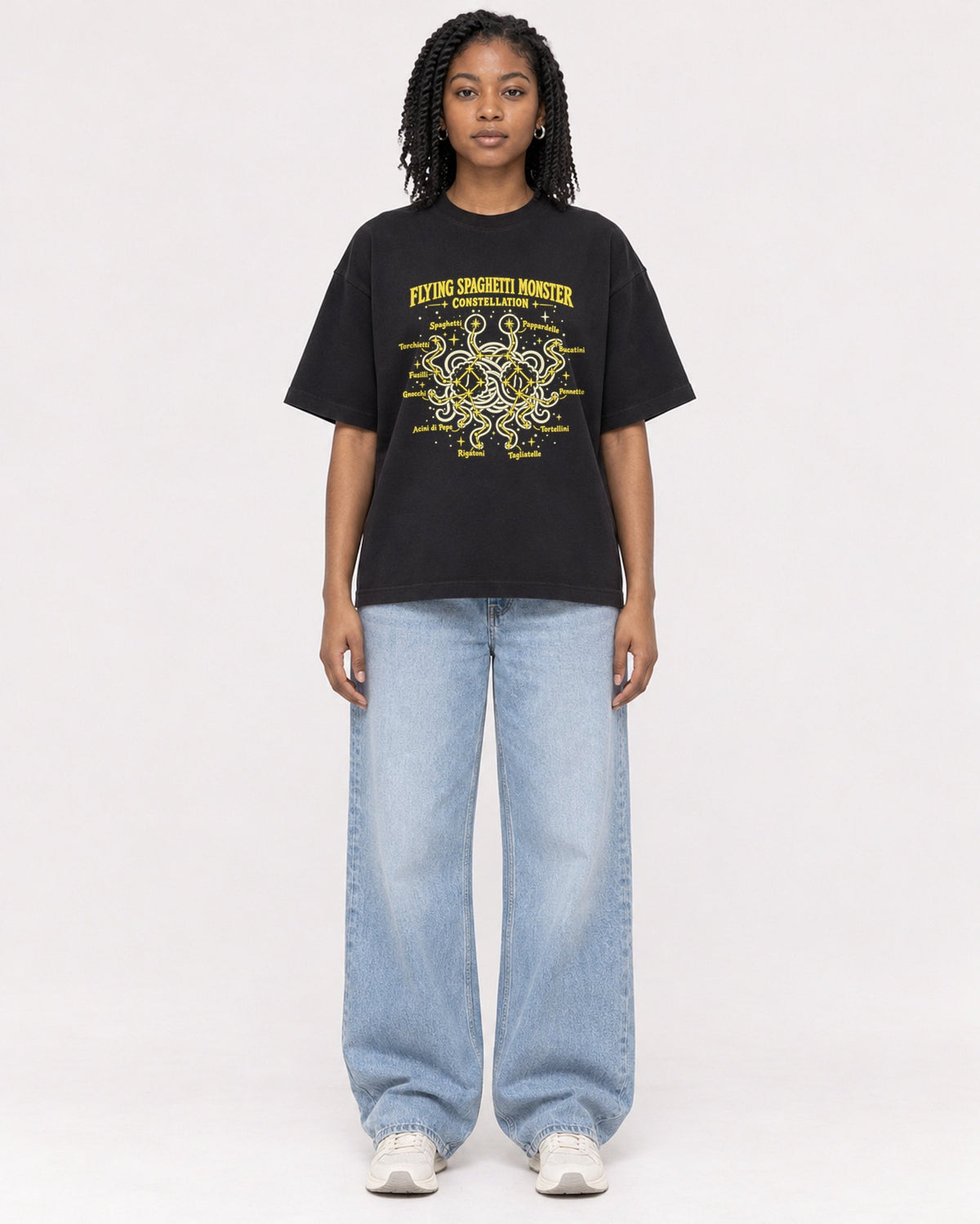 Mockup Boxy Heavyweight Tee Black female full-body 15