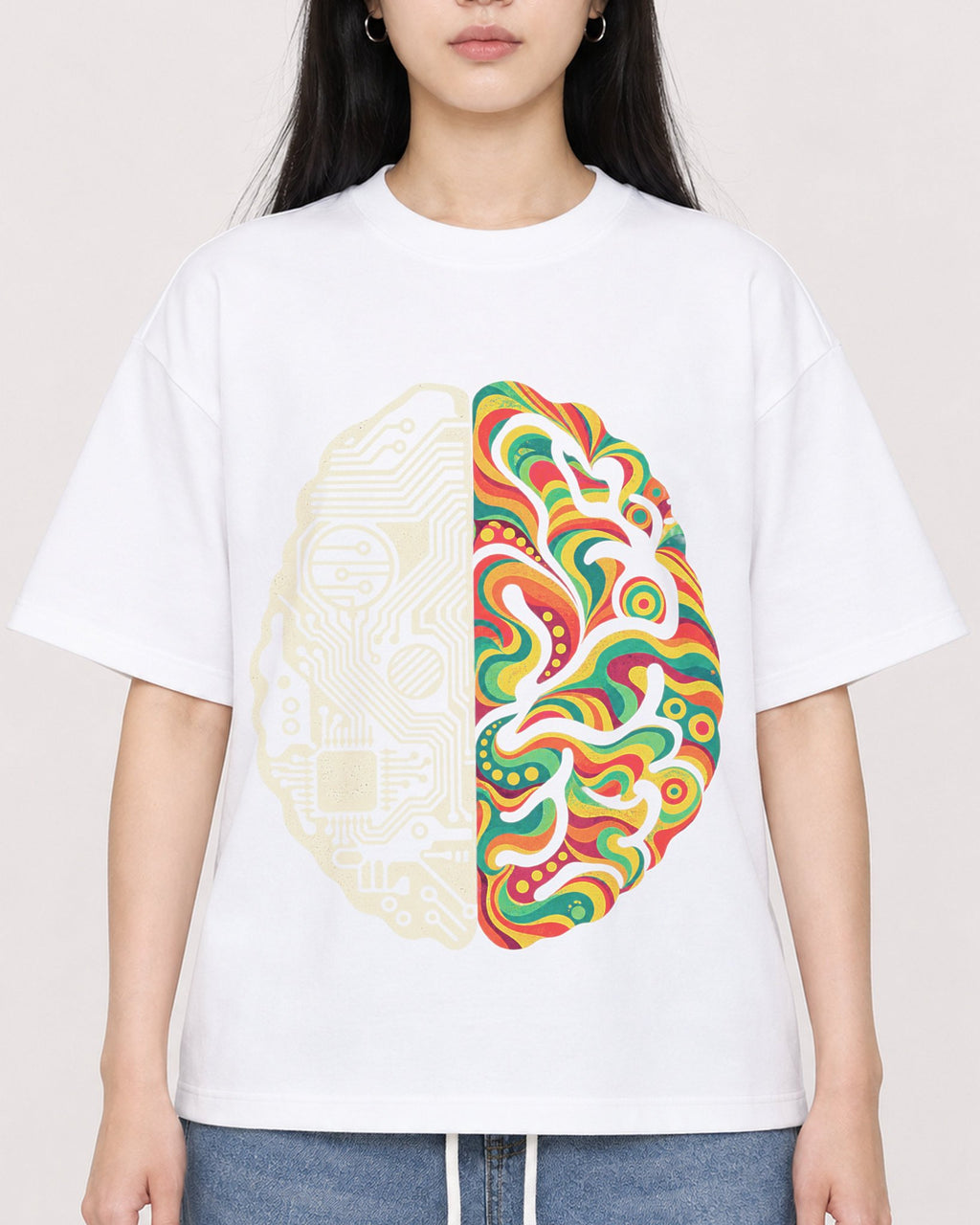 Mockup Boxy Heavyweight Tee White female close-up 01