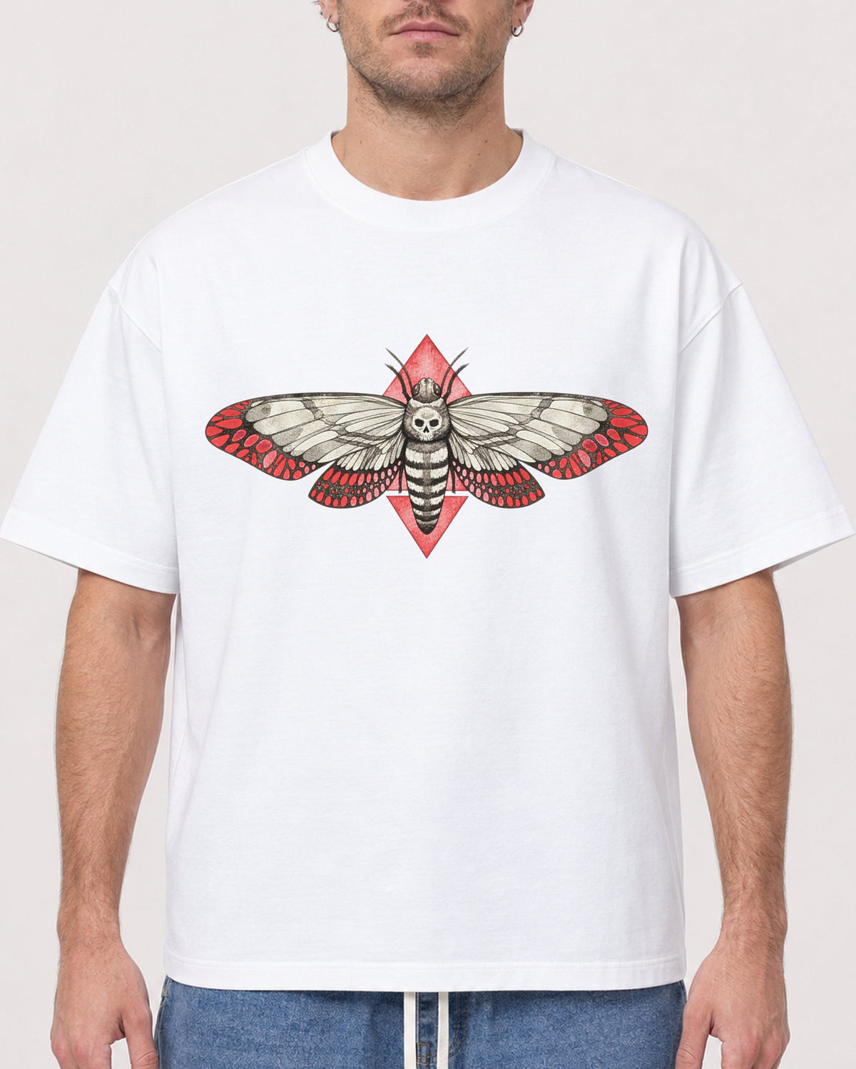 Mockup Boxy Heavyweight Tee White male close-up 08