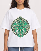 Mockup Boxy Heavyweight Tee White female close-up 06