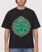 Mockup Boxy Heavyweight Tee Black male close-up 06