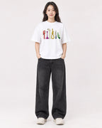 Mockup Boxy Heavyweight Tee White female full-body 03