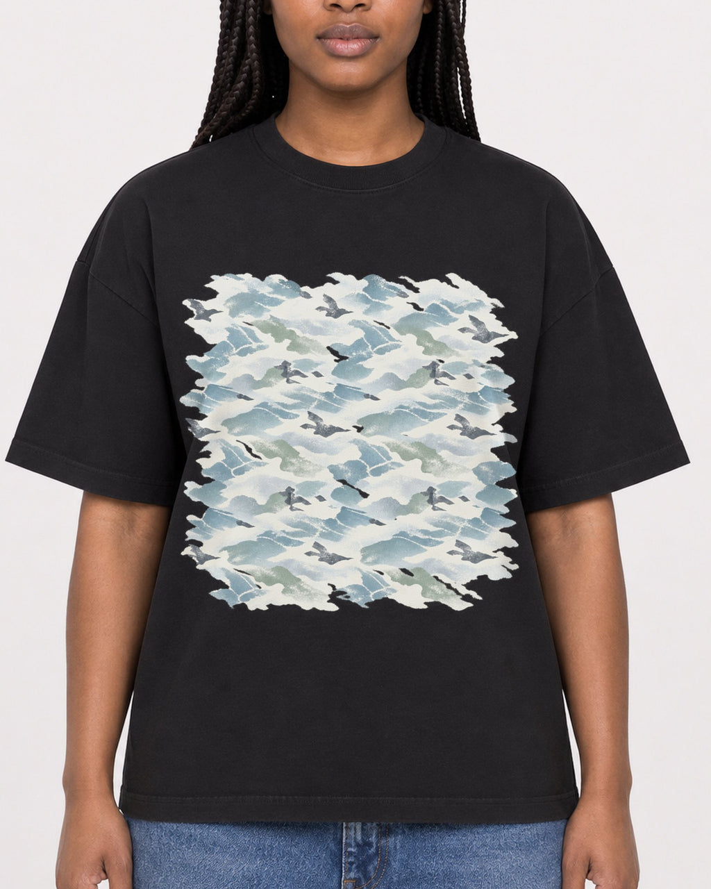 Mockup Boxy Heavyweight Tee Black female close-up 04