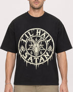 Mockup Boxy Heavyweight Tee Black male close-up 08