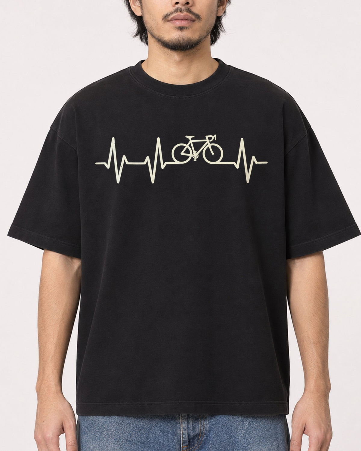 Mockup Boxy Heavyweight Tee Black male close-up 22