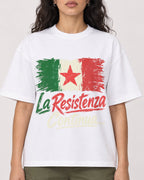 Mockup Boxy Heavyweight Tee White female close-up 07