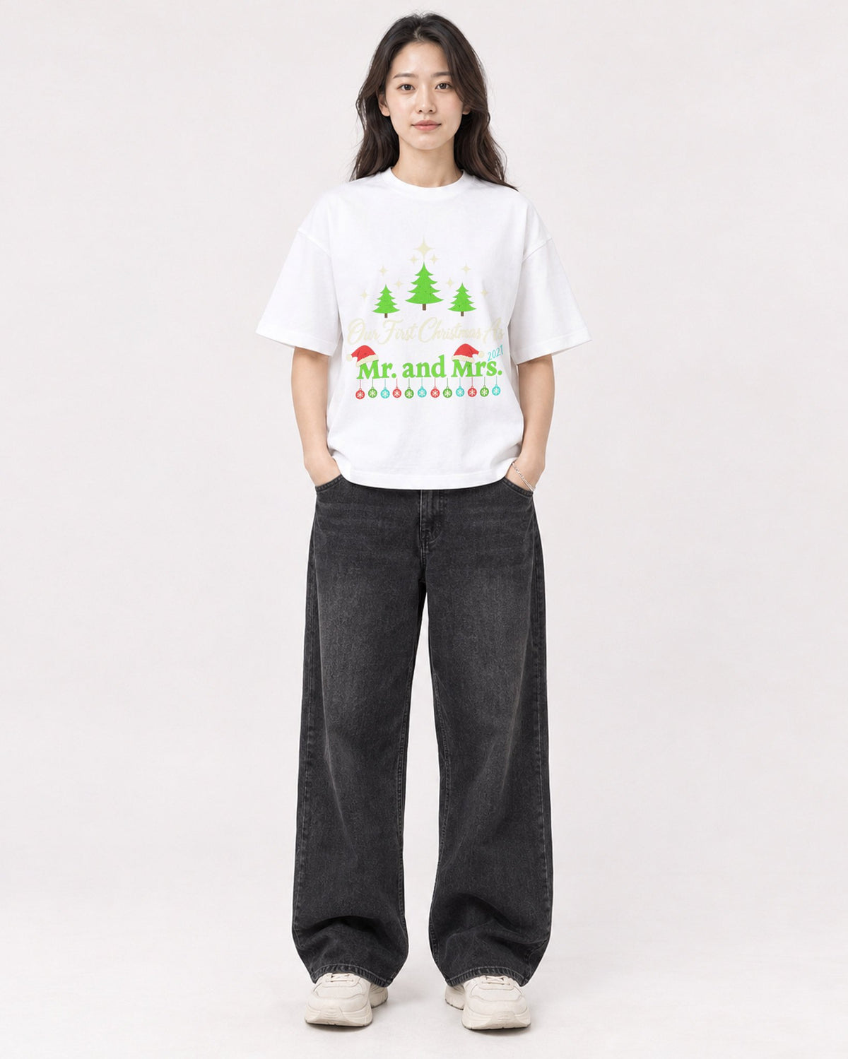 Mockup Boxy Heavyweight Tee White female full-body 03