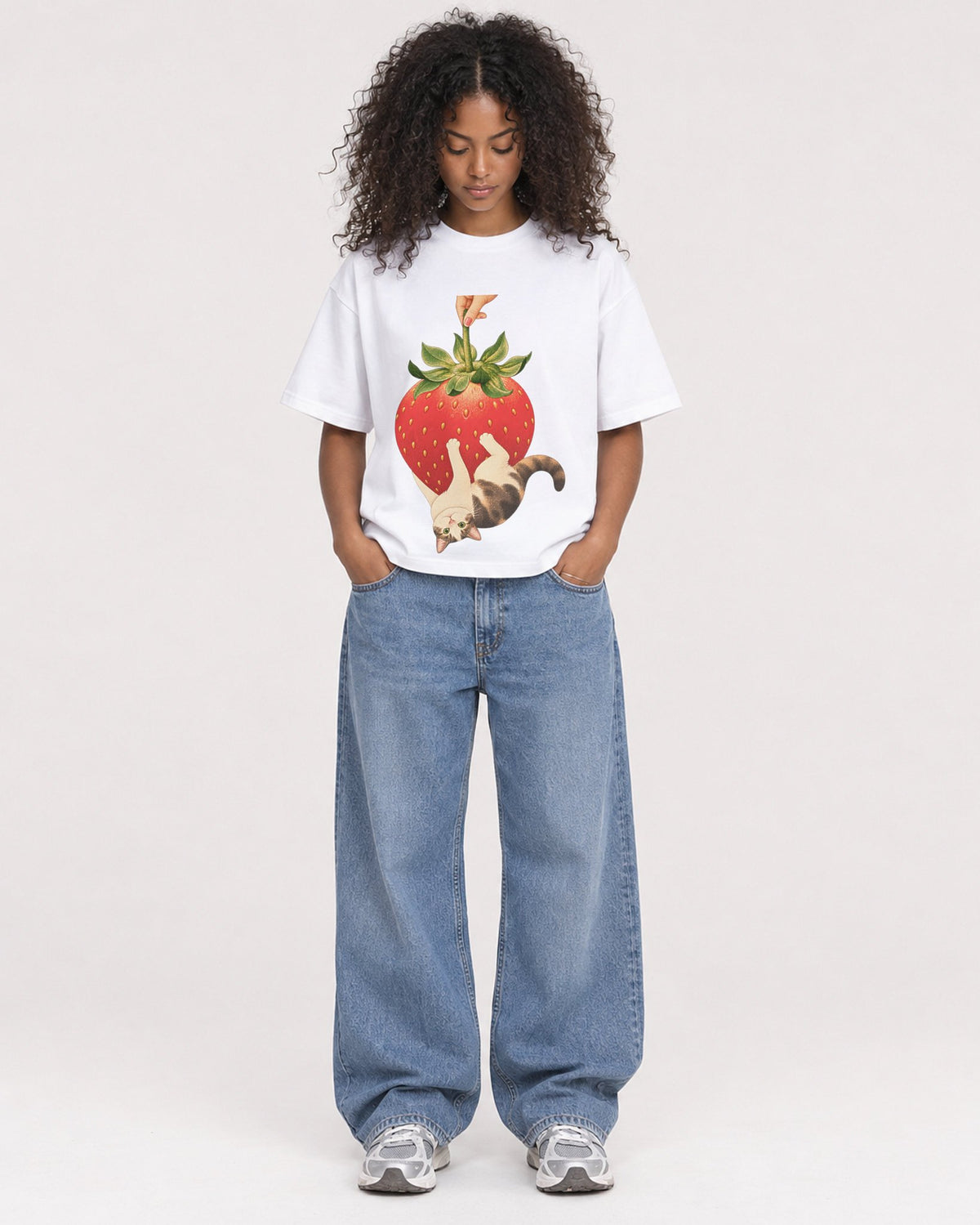 Mockup Boxy Heavyweight Tee White female full-body 05