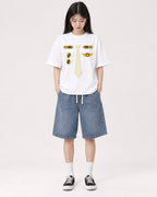 Mockup Boxy Heavyweight Tee White female full-body 01