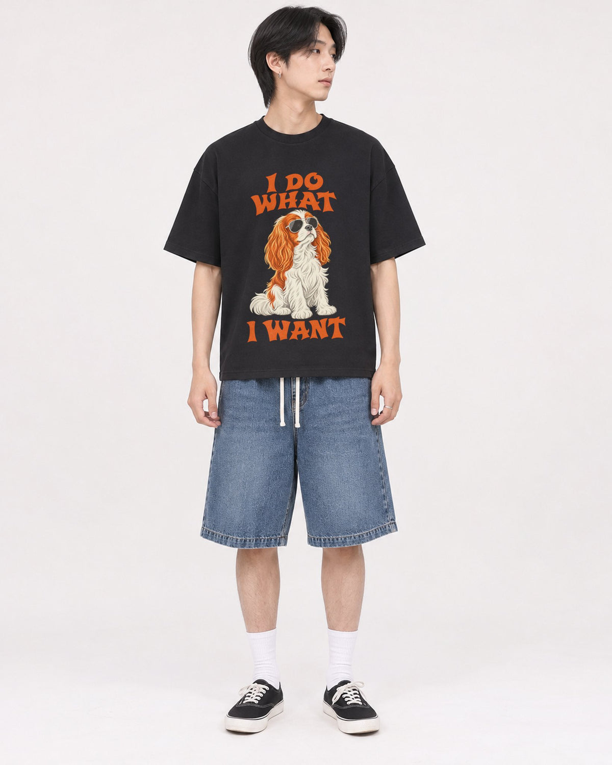 Mockup Boxy Heavyweight Tee Black male full-body 11