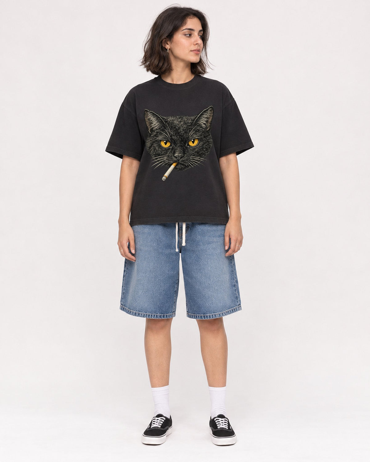 Mockup Boxy Heavyweight Tee Black female full-body 37