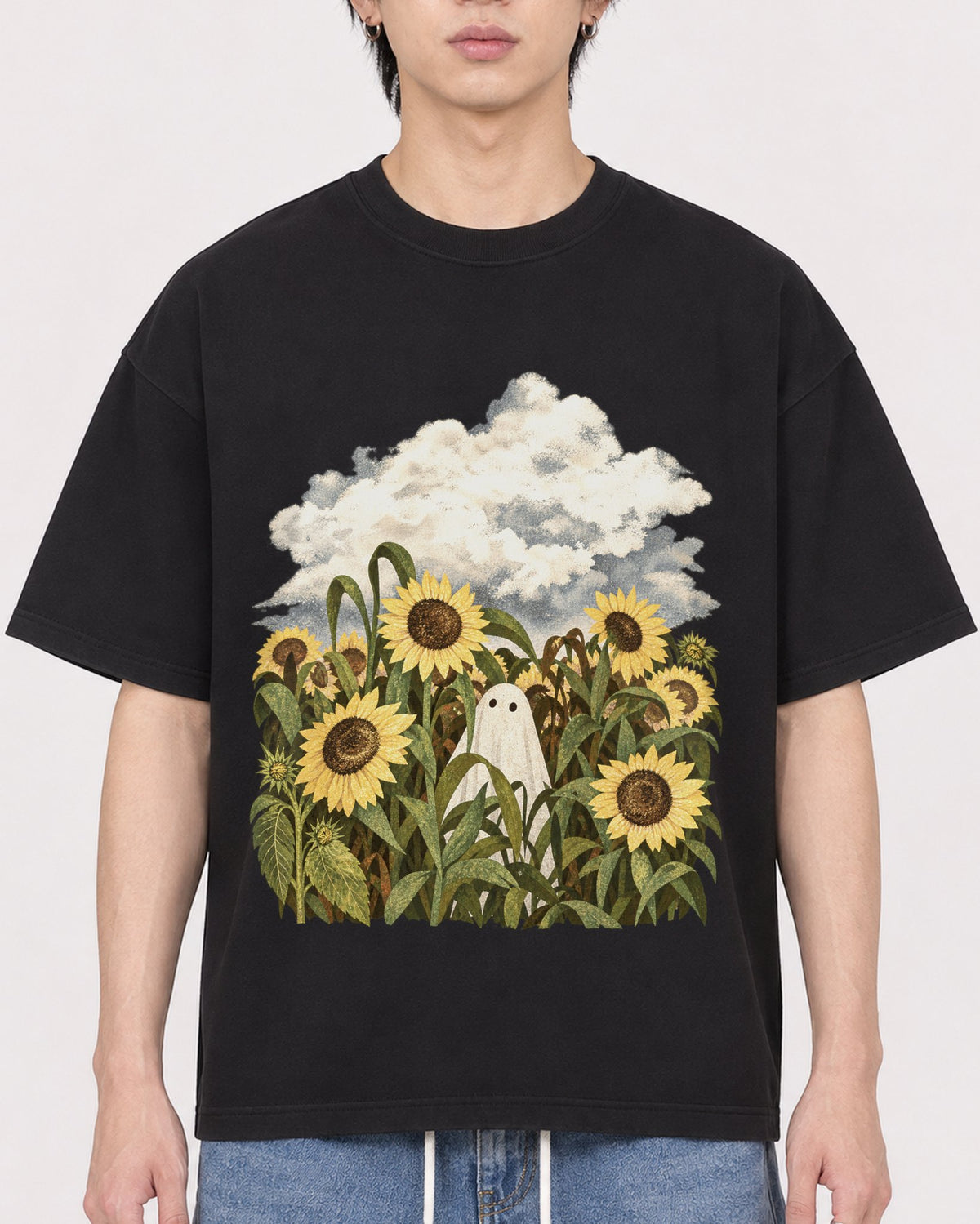Mockup Boxy Heavyweight Tee Black male close-up 11