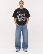 Mockup Boxy Heavyweight Tee Black male full-body 50