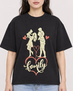 Mockup Boxy Heavyweight Tee Black female close-up 03