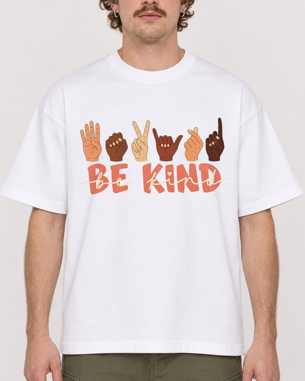 Mockup Boxy Heavyweight Tee White male close-up 09