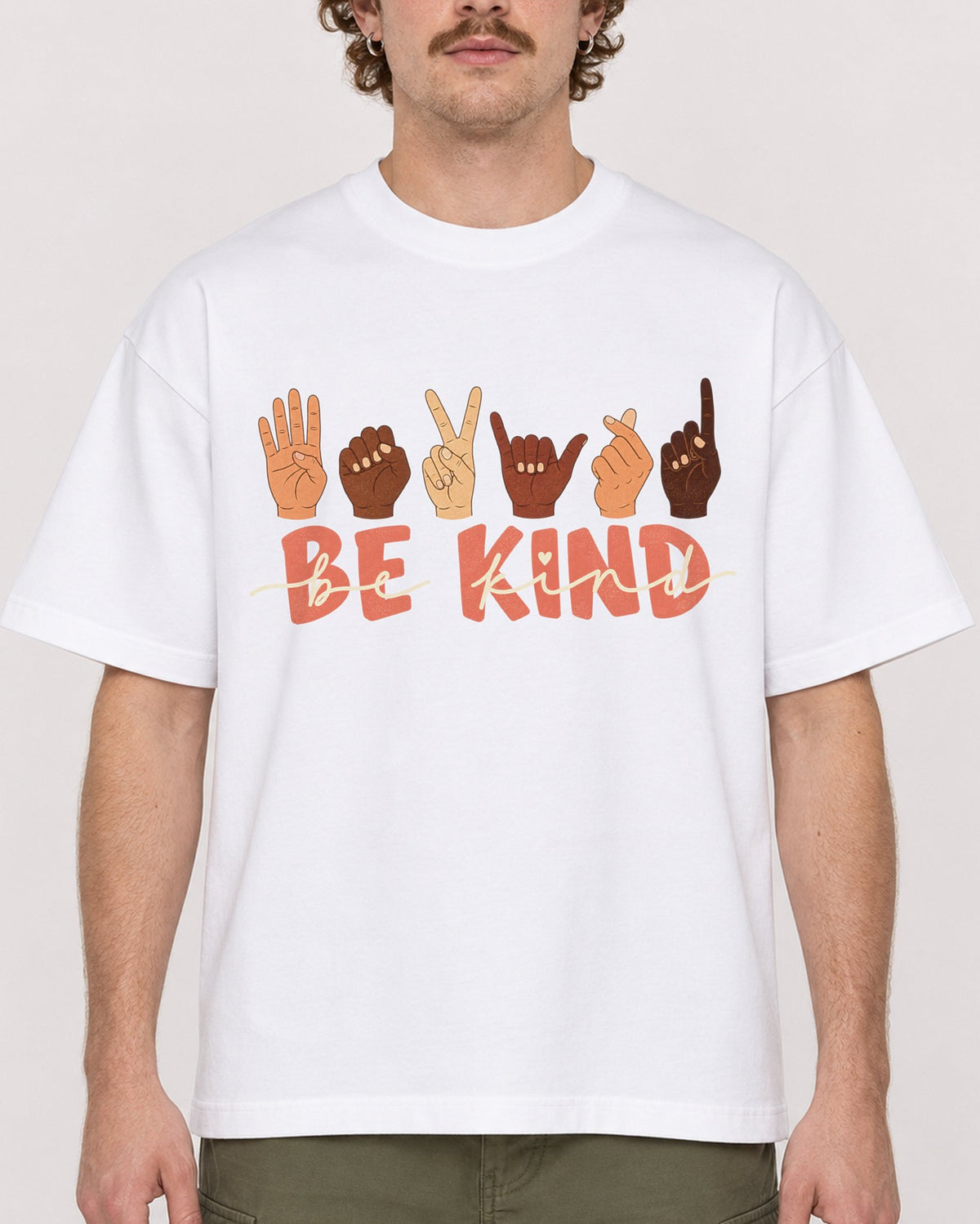 Mockup Boxy Heavyweight Tee White male close-up 09