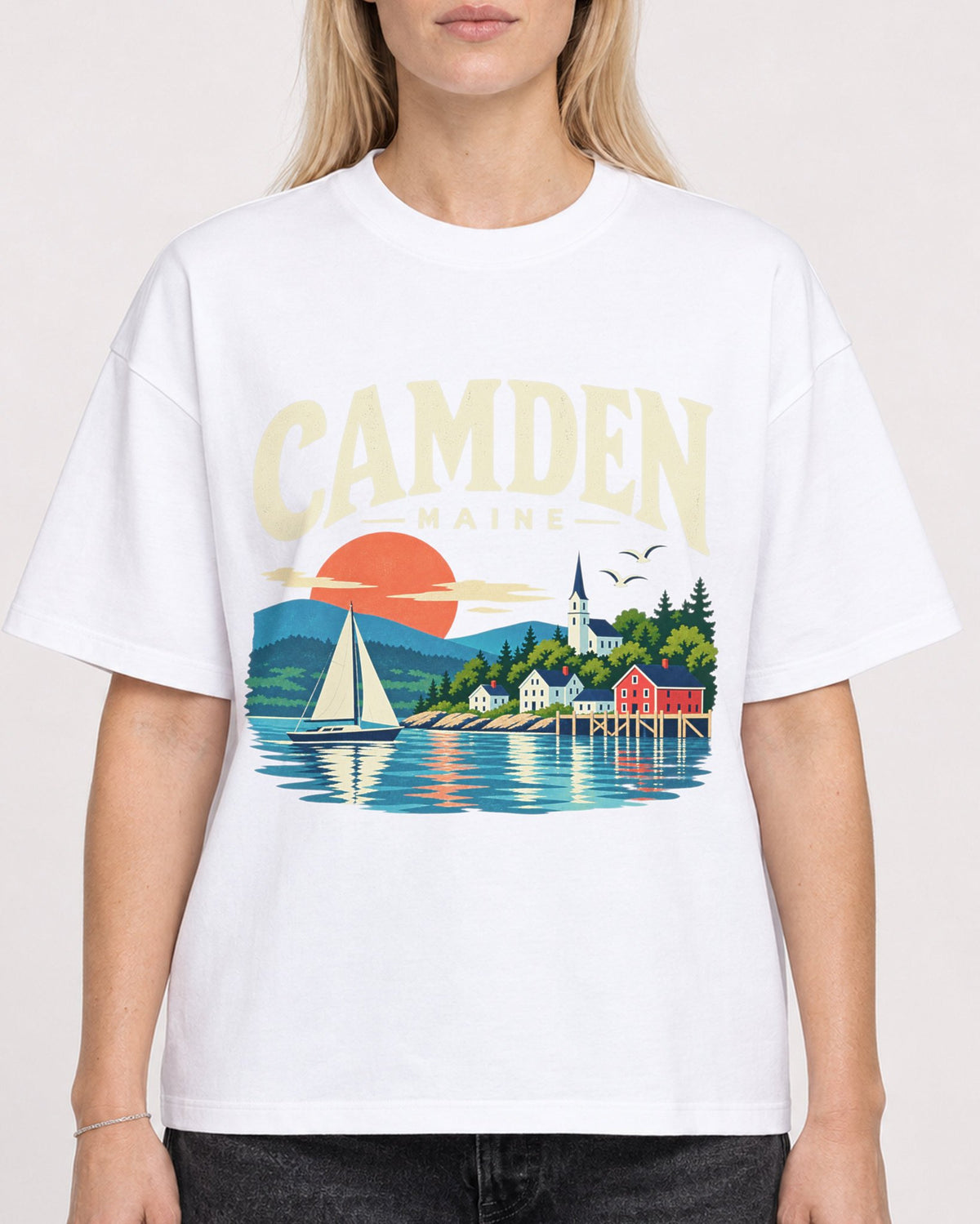 Mockup Boxy Heavyweight Tee White female close-up 08