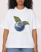 Mockup Boxy Heavyweight Tee White female close-up 05