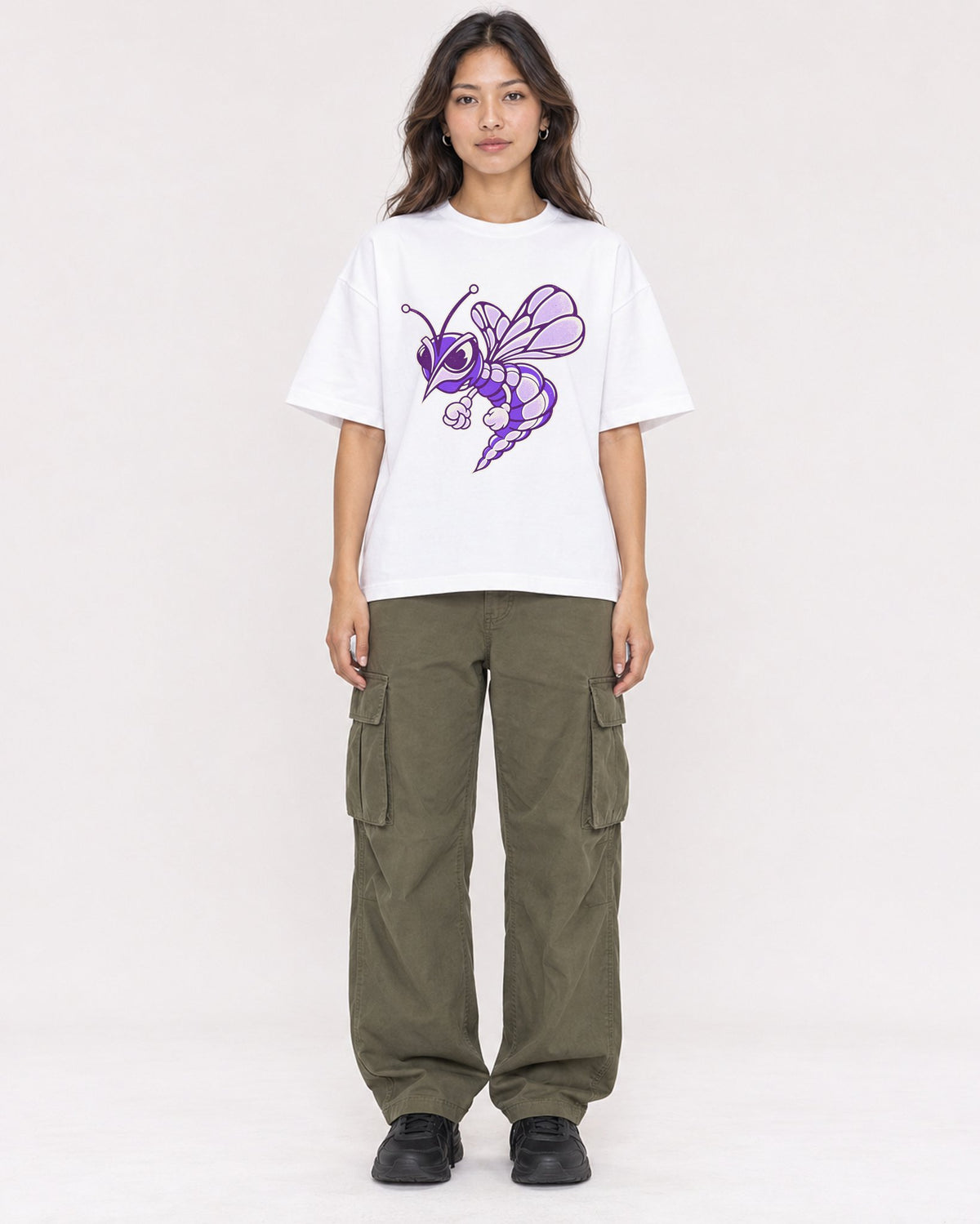 Mockup Boxy Heavyweight Tee White female full-body 02
