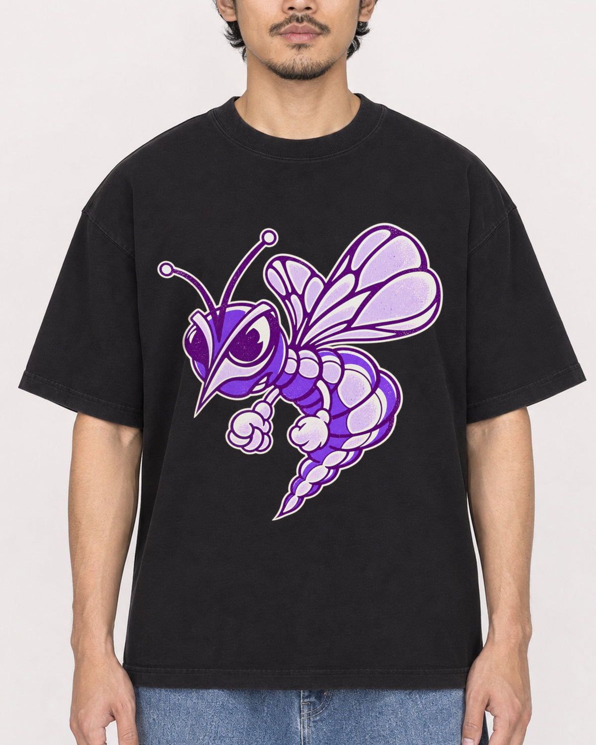 Mockup Boxy Heavyweight Tee Black male close-up 02