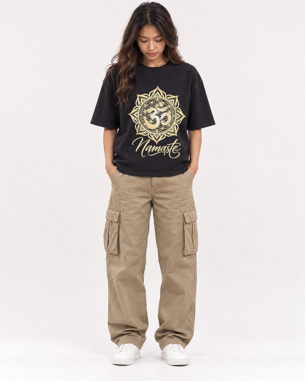 Mockup Boxy Heavyweight Tee Black female full-body 02
