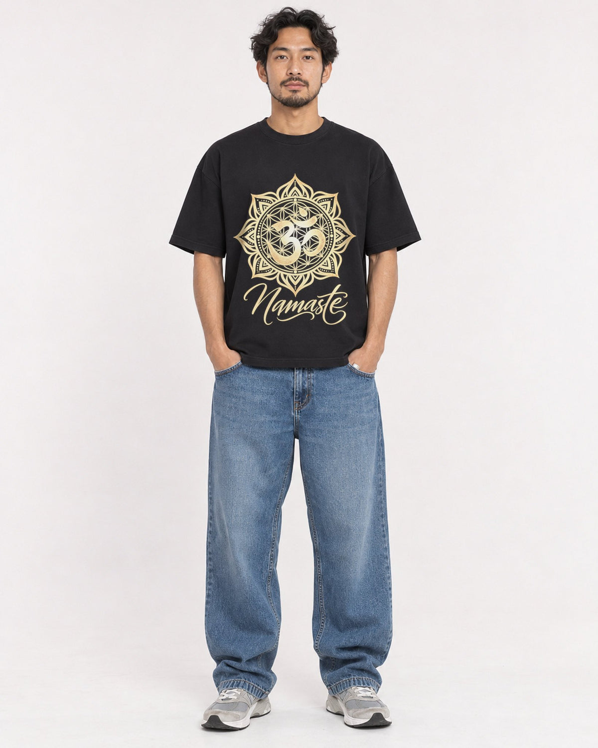 Mockup Boxy Heavyweight Tee Black male full-body 02