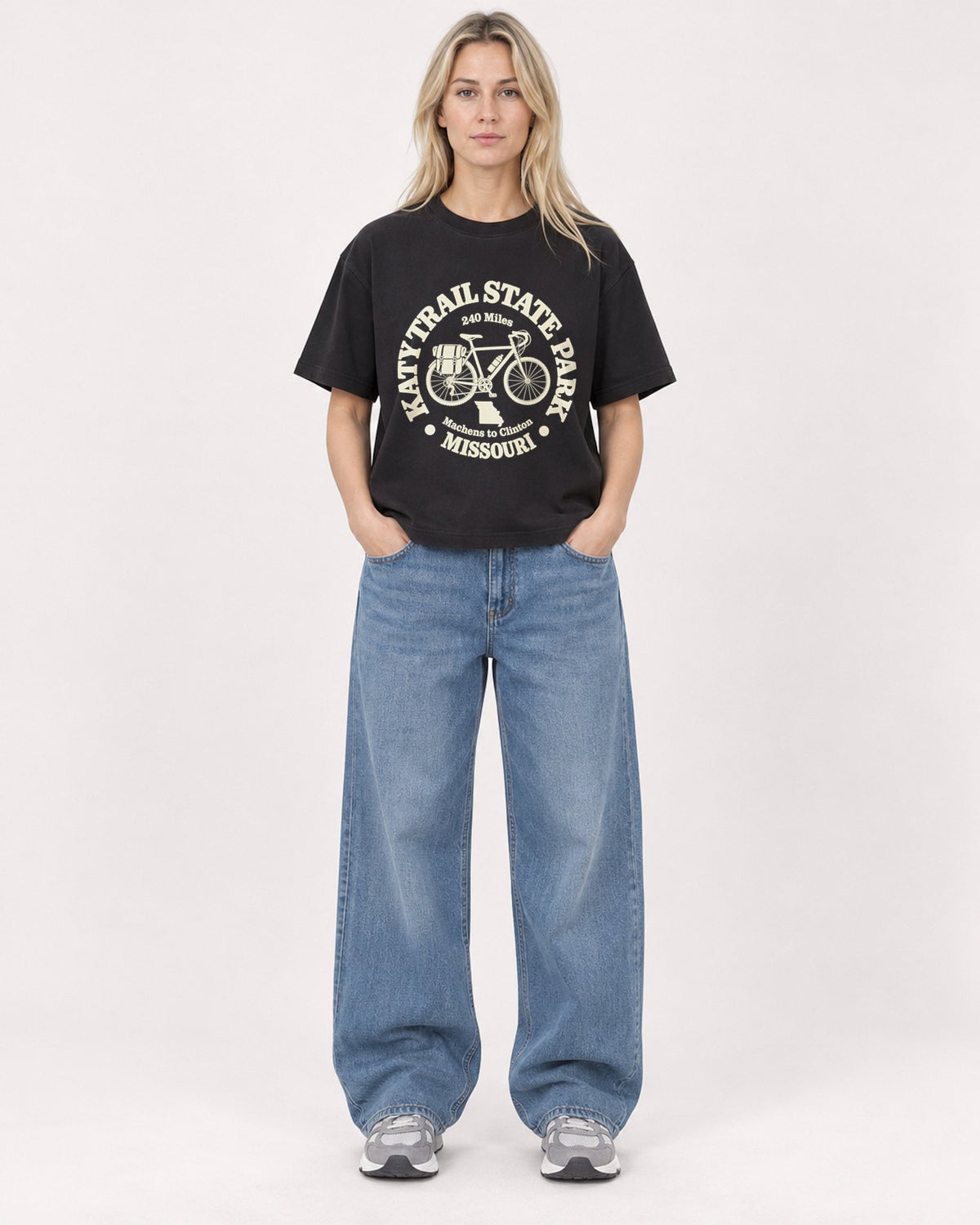 Mockup Boxy Heavyweight Tee Black female full-body 08