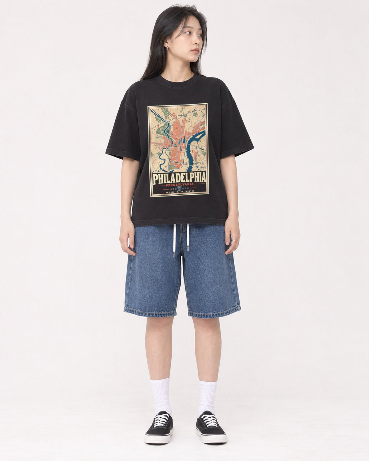 Mockup Boxy Heavyweight Tee Black female full-body 01