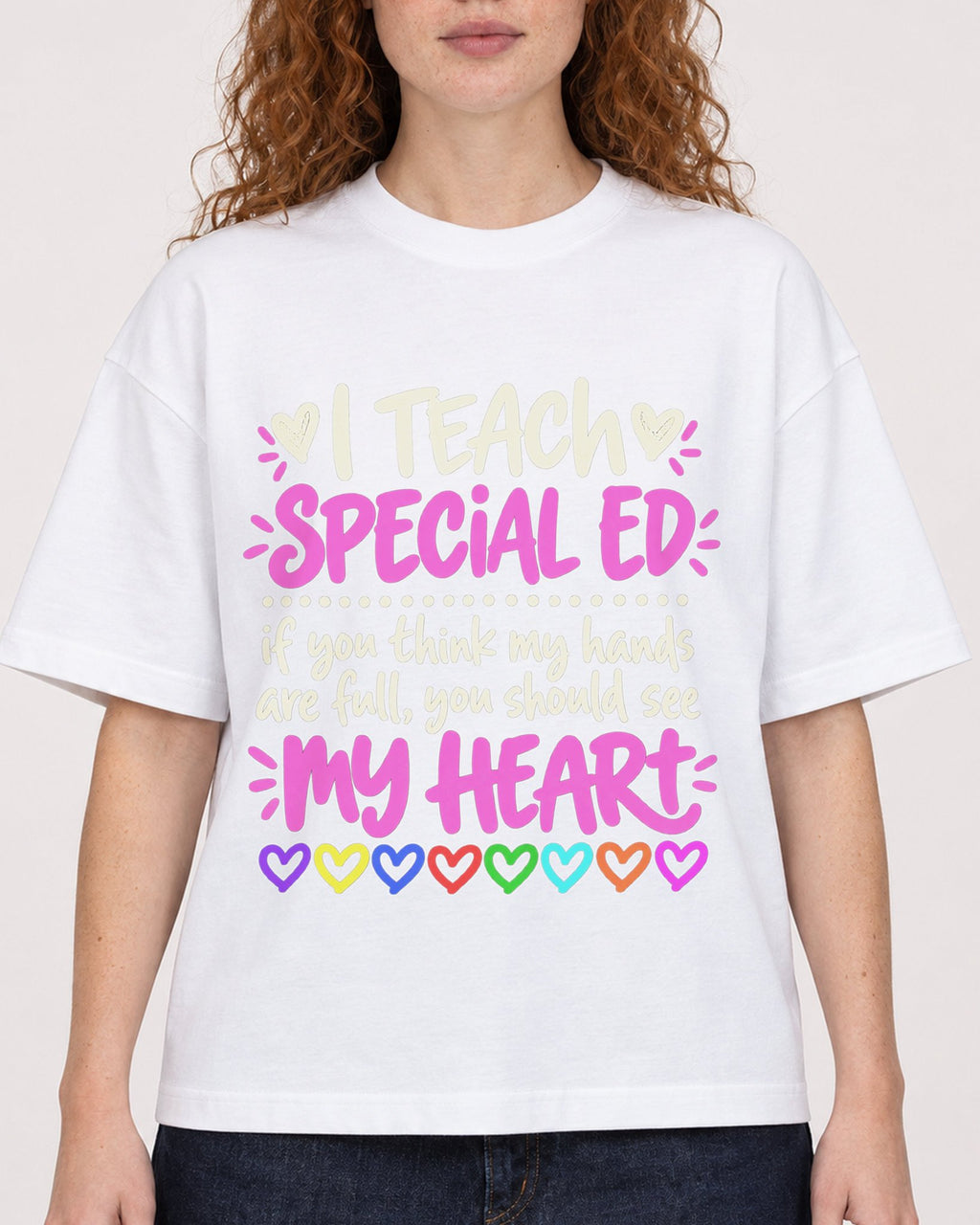 Mockup Boxy Heavyweight Tee White female close-up 09