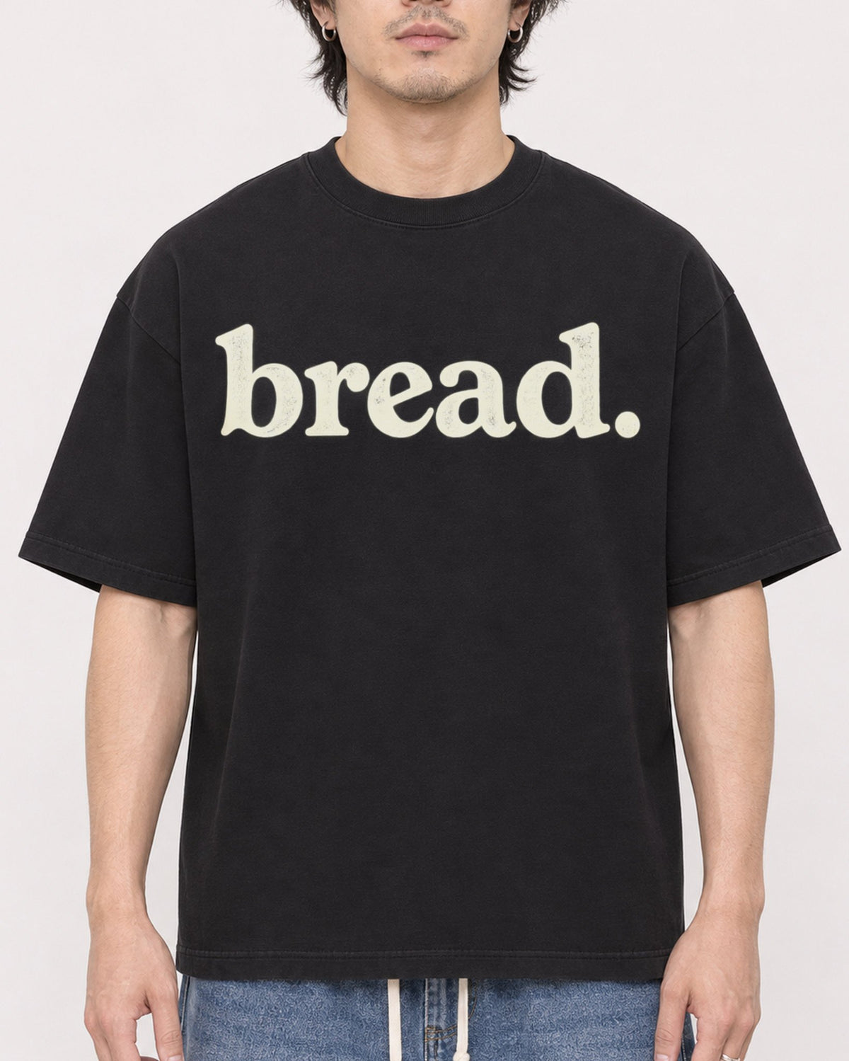 Mockup Boxy Heavyweight Tee Black male close-up 03