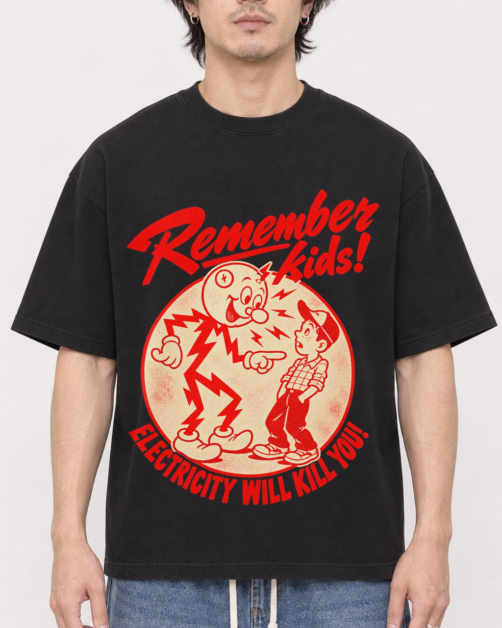 Mockup Boxy Heavyweight Tee Black male close-up 03