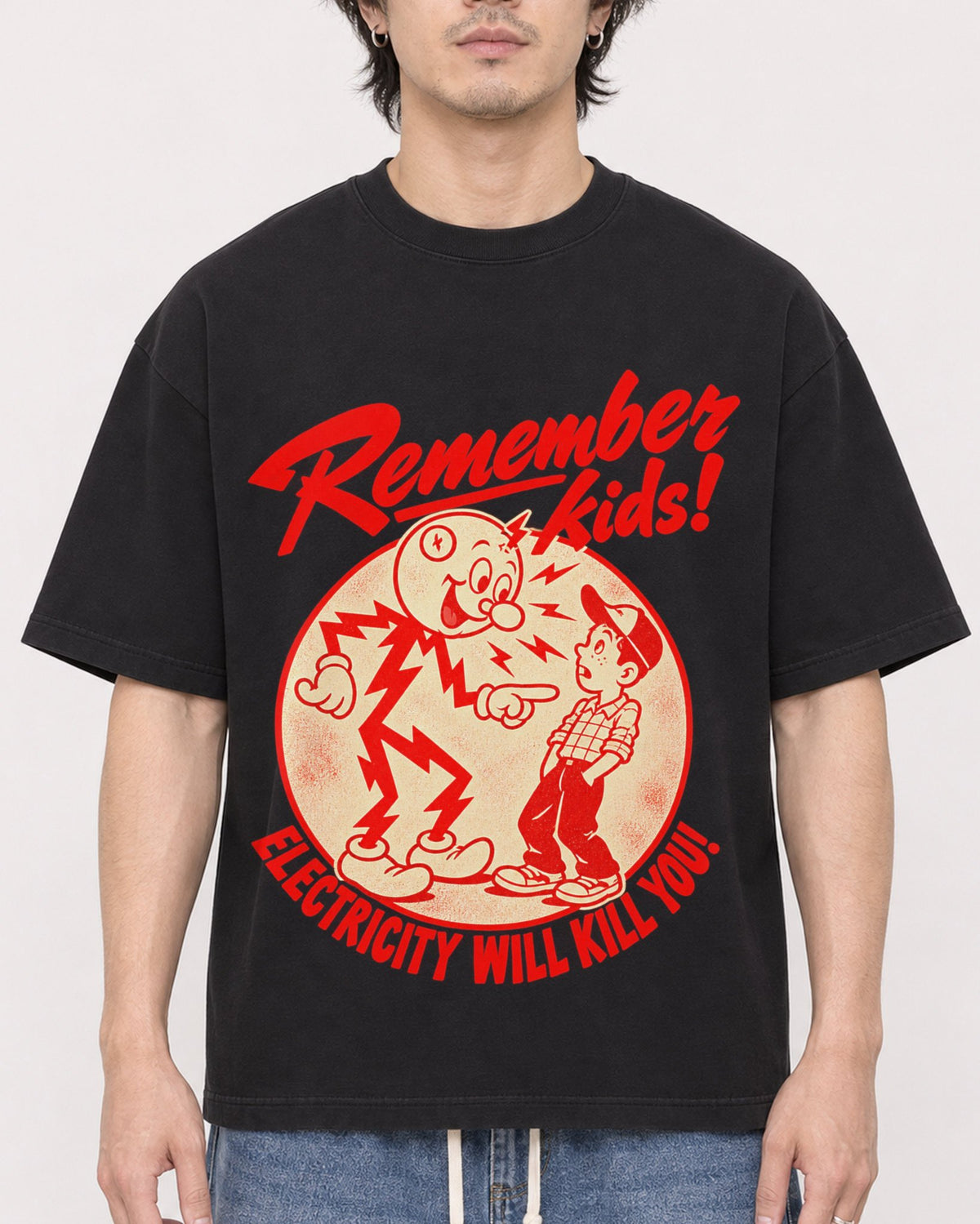 Mockup Boxy Heavyweight Tee Black male close-up 03