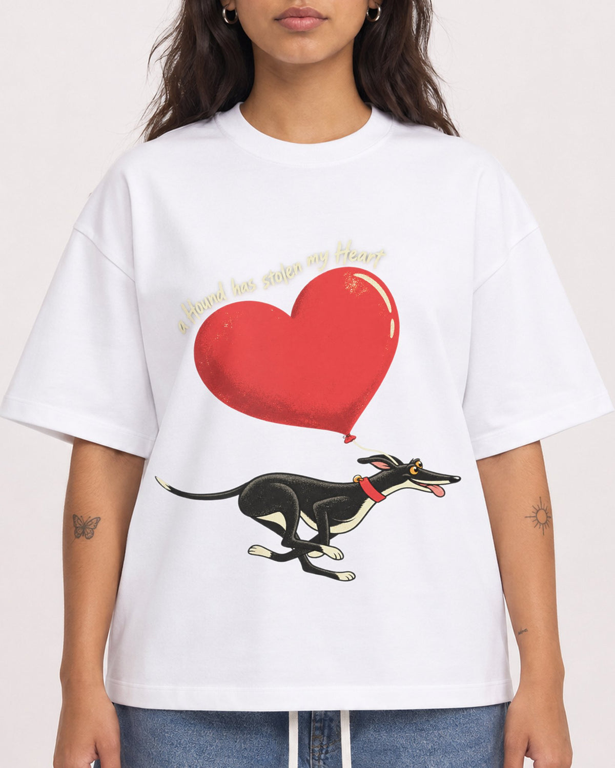 Mockup Boxy Heavyweight Tee White female close-up 06