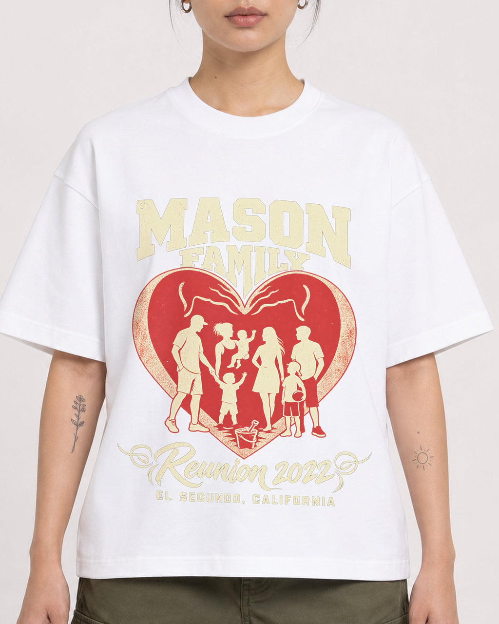 Mockup Boxy Heavyweight Tee White female close-up 12