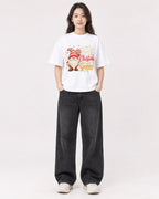 Mockup Boxy Heavyweight Tee White female full-body 03