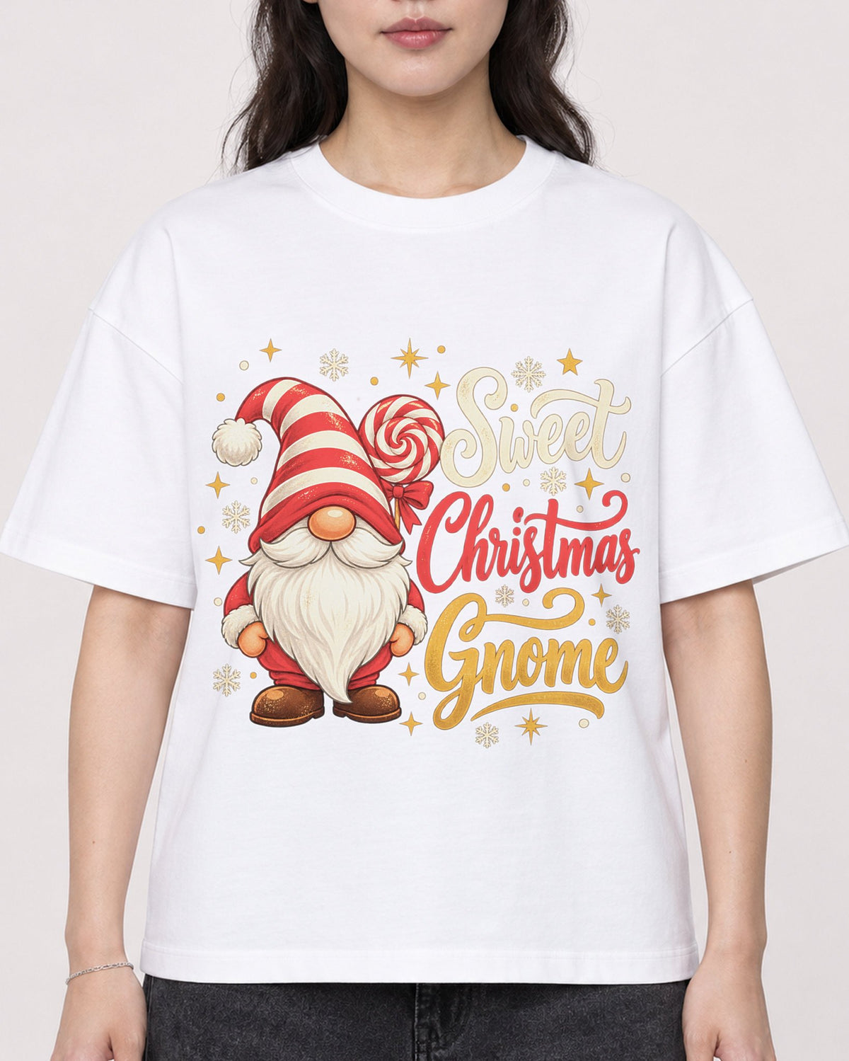 Mockup Boxy Heavyweight Tee White female close-up 03