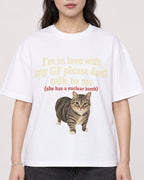 Mockup Boxy Heavyweight Tee White female close-up 03