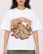 Mockup Boxy Heavyweight Tee White female close-up 02