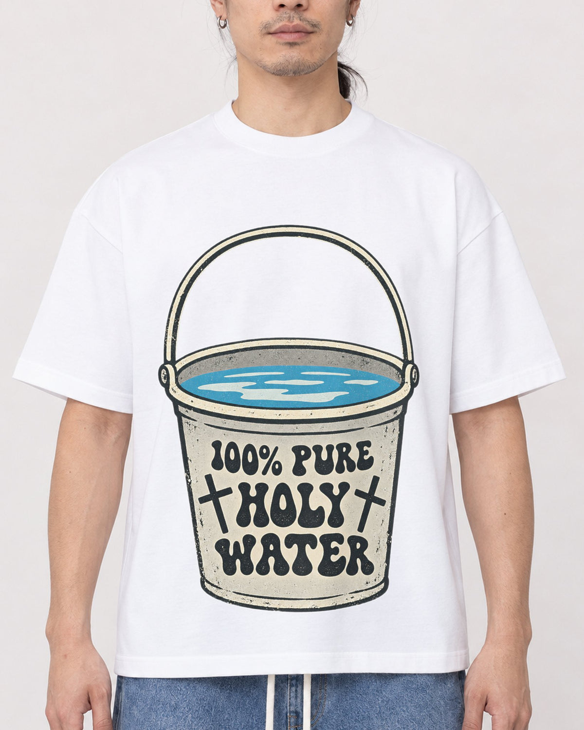 Mockup Boxy Heavyweight Tee White male close-up 43