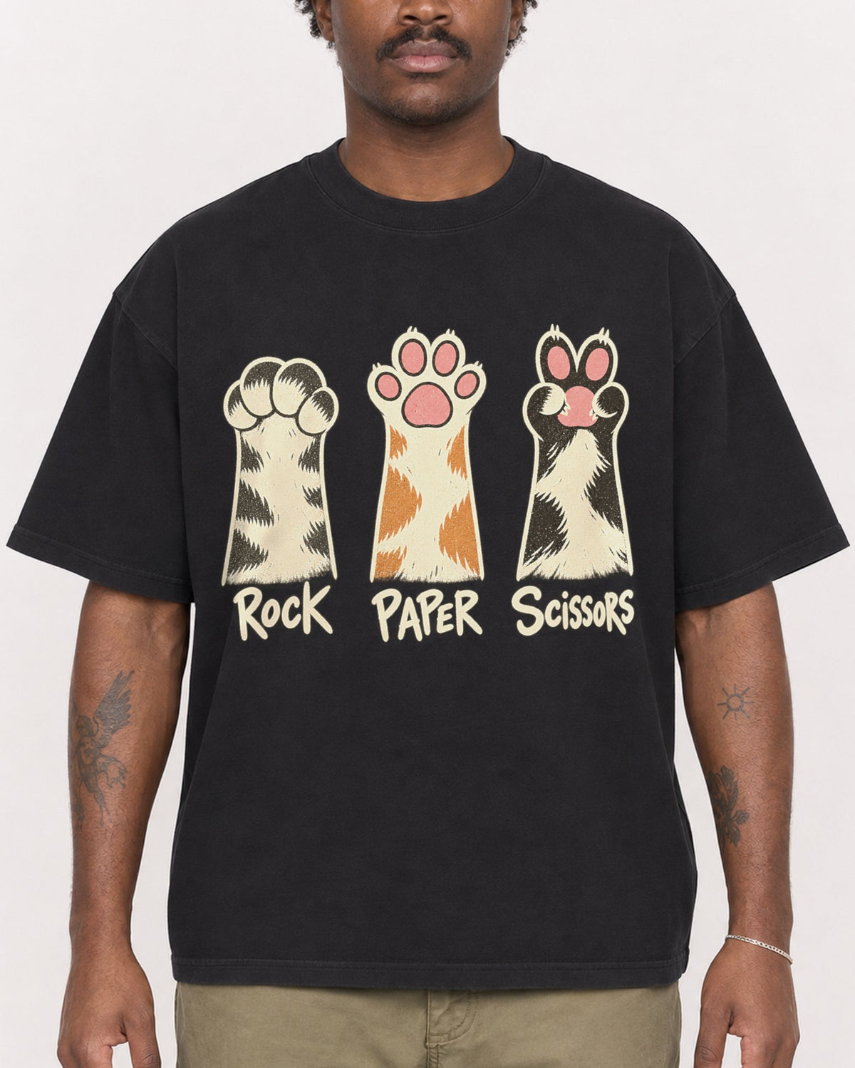 Mockup Boxy Heavyweight Tee Black male close-up 24