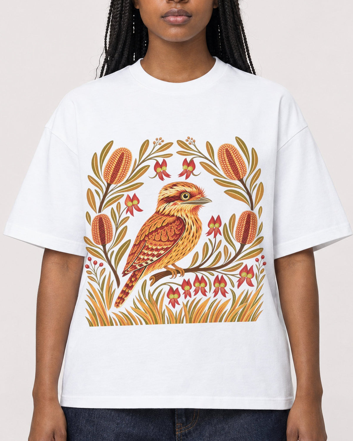 Mockup Boxy Heavyweight Tee White female close-up 04